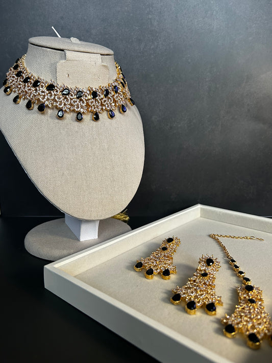 Black and Gold Necklace Set