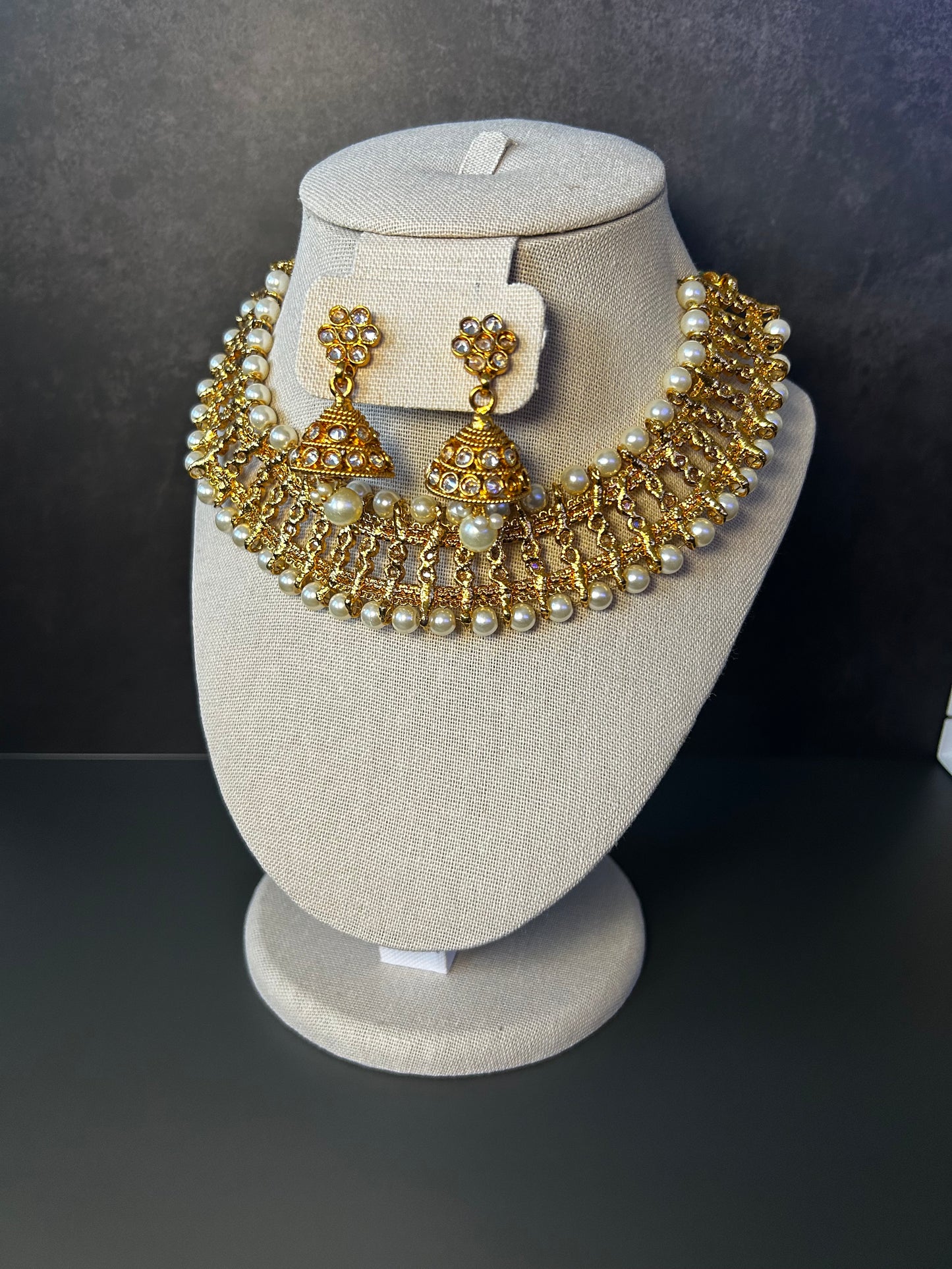 Gold Pearl Necklace Set